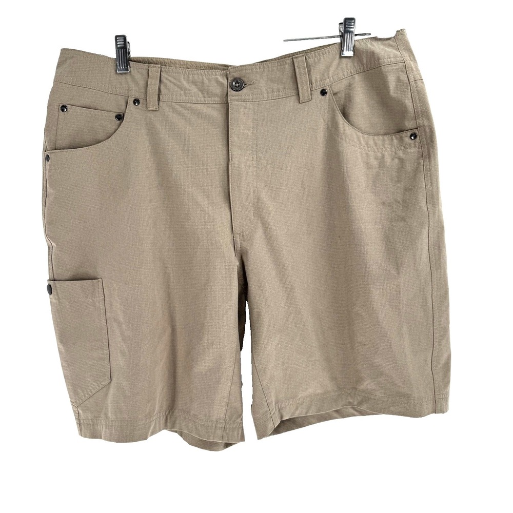 Pacific Trail Shorts Men's 38 Tan Gorpcore Hiking Camp Outdoors Activewear Fish